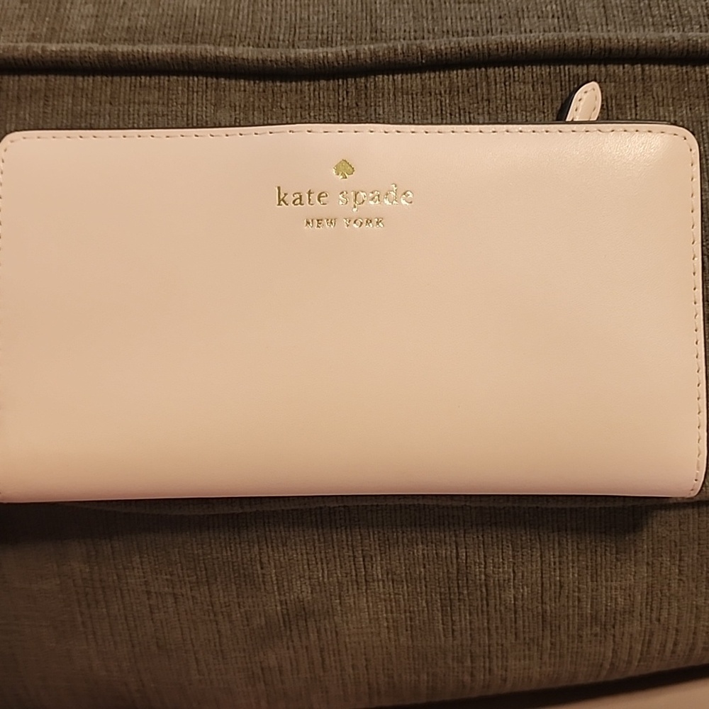 Kate Spade Light Pink Wallet